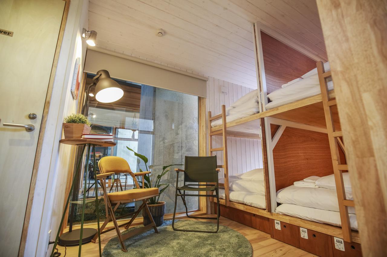 Tinys Yokohama Hinodecho Hostel Exterior photo